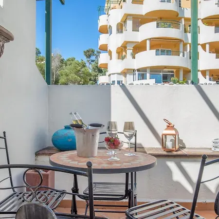 Senorio De Aloha Penthouse Apartment Marbella
